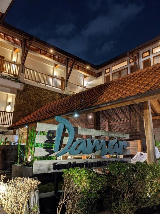 Villa Damar Boutique Hotel Bandung Exterior foto