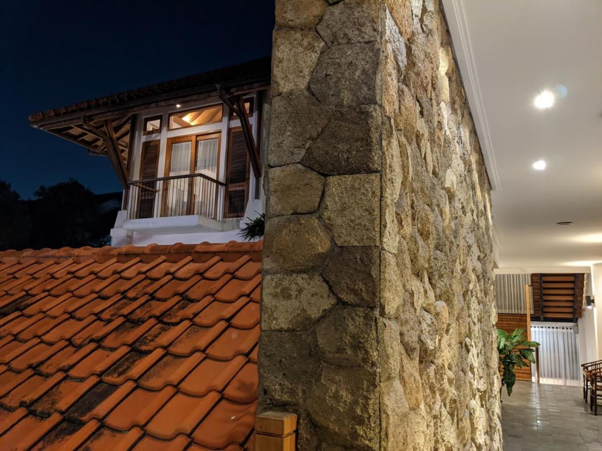 Villa Damar Boutique Hotel Bandung Exterior foto